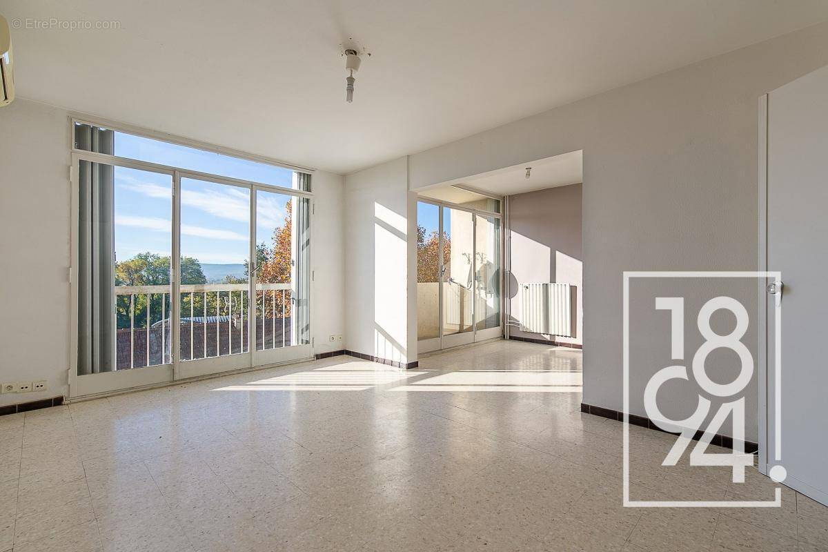 Appartement à PERTUIS