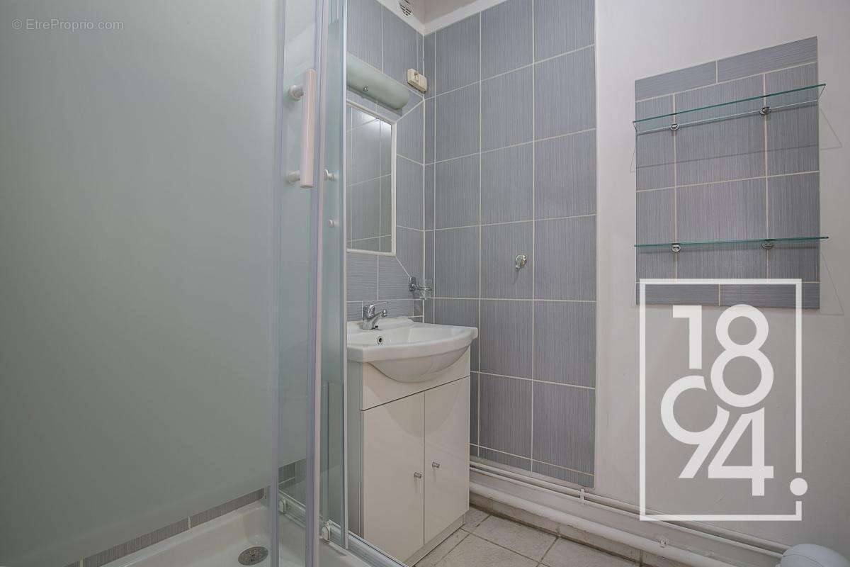 Appartement à MARSEILLE-7E