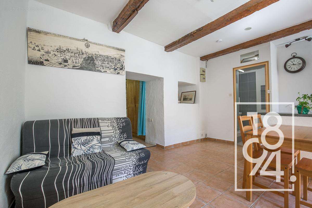 Appartement à MARSEILLE-7E