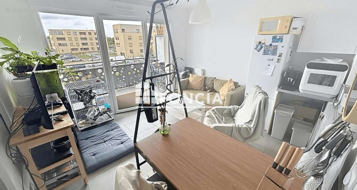 Appartement à COLOMBELLES