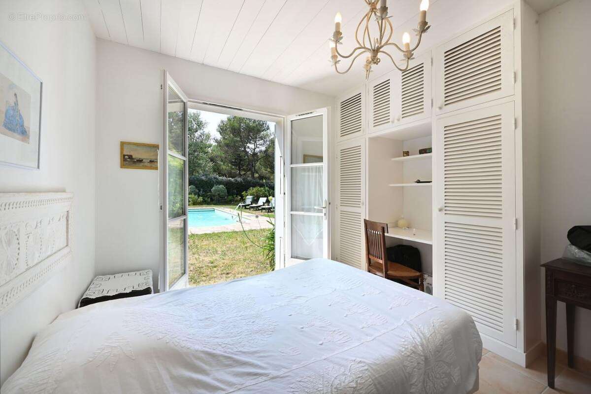 Maison à LES PORTES-EN-RE