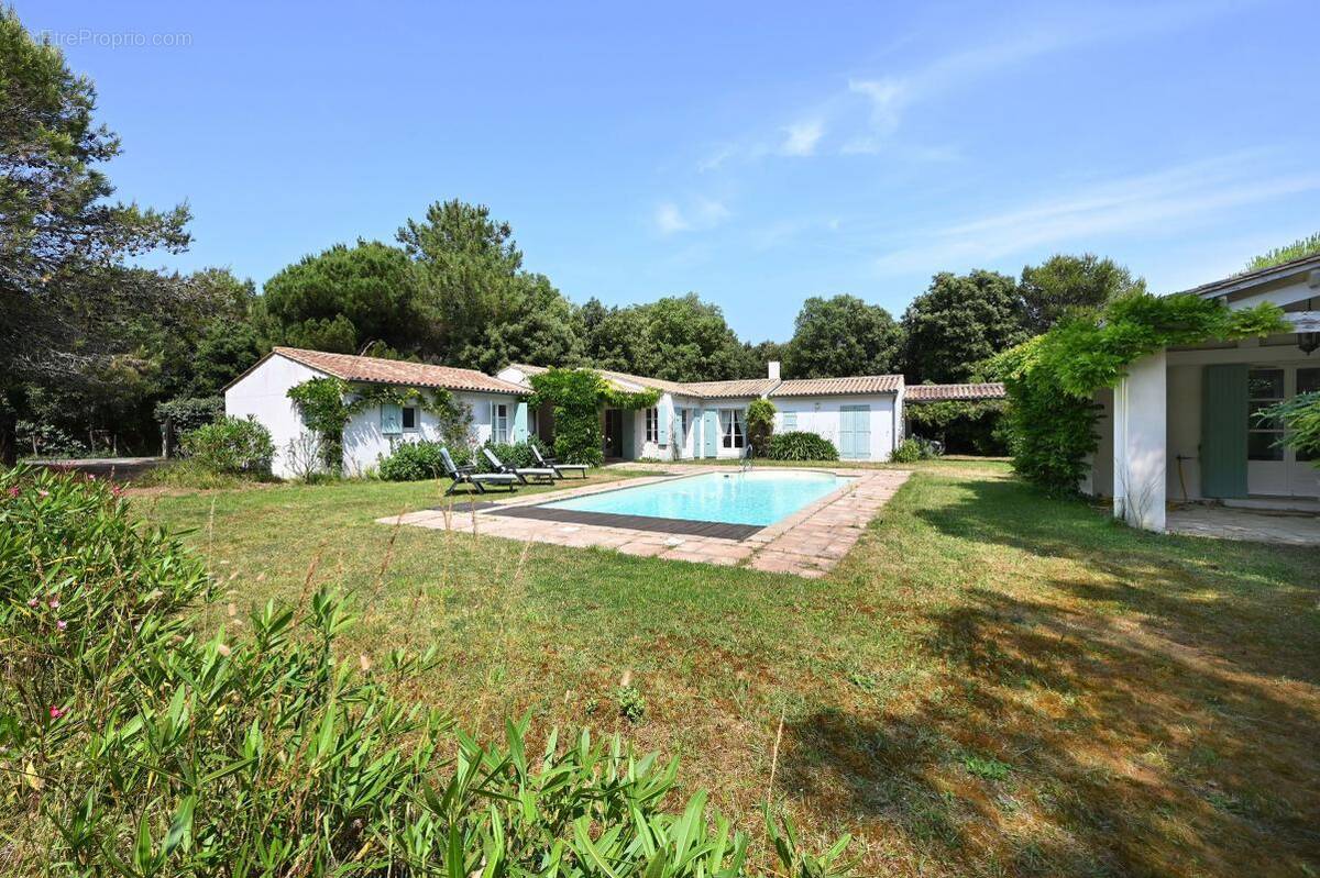 Maison à LES PORTES-EN-RE