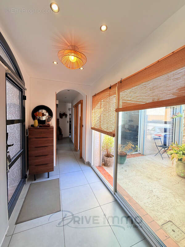 Maison à NISSAN-LEZ-ENSERUNE