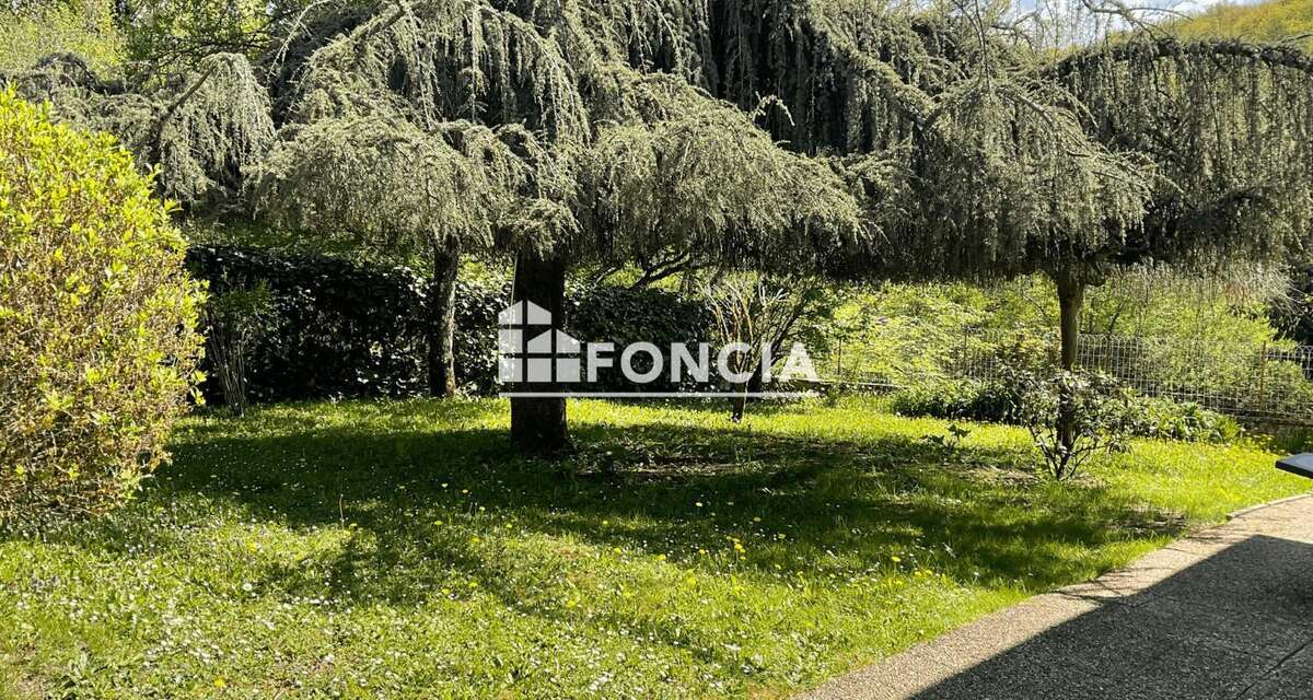 Maison à CHAMPCEVINEL