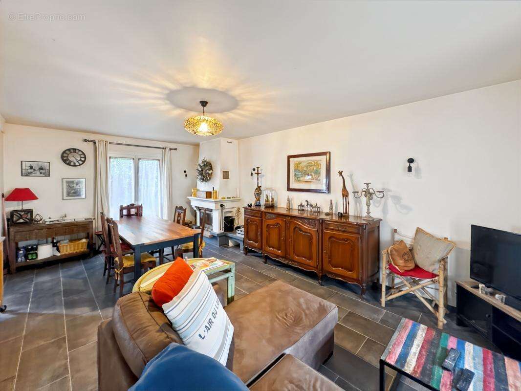 Maison à ANNESSE-ET-BEAULIEU