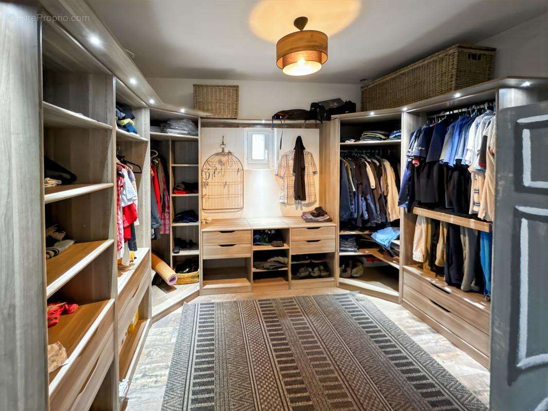 Maison à ANNESSE-ET-BEAULIEU