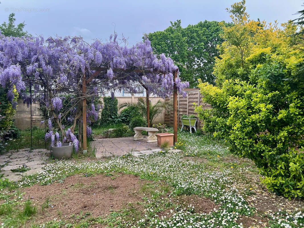 Maison à ATHIS-MONS