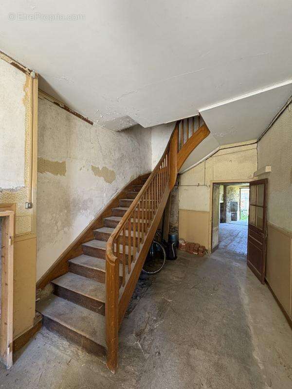 Maison à SAINT-YRIEIX-LA-PERCHE