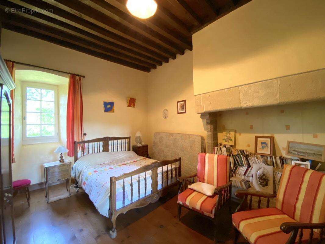 Maison à BUSSEROLLES