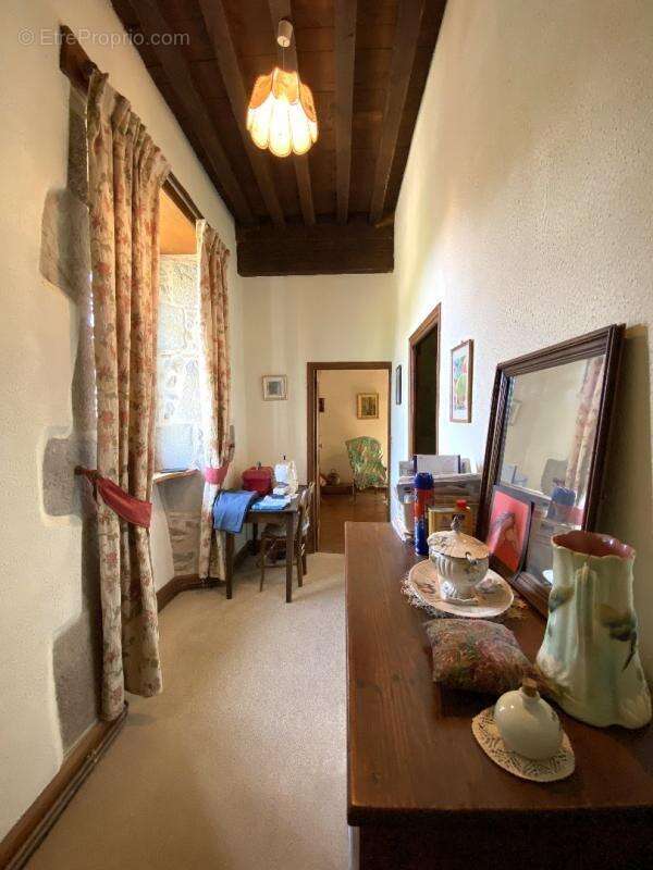 Maison à BUSSEROLLES