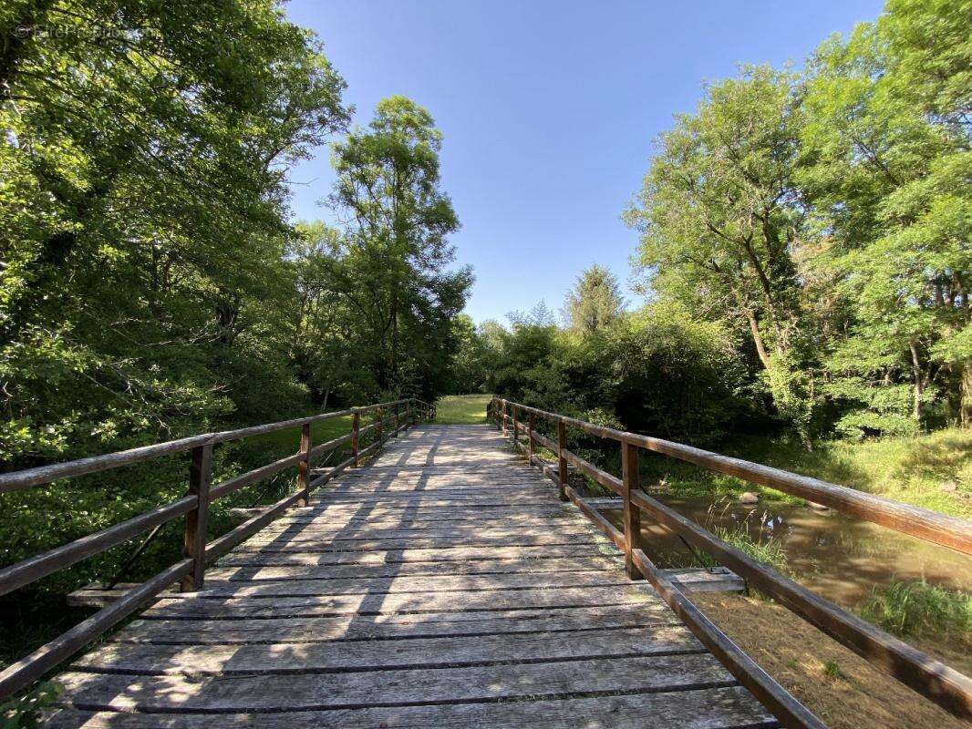 Maison à BUSSEROLLES