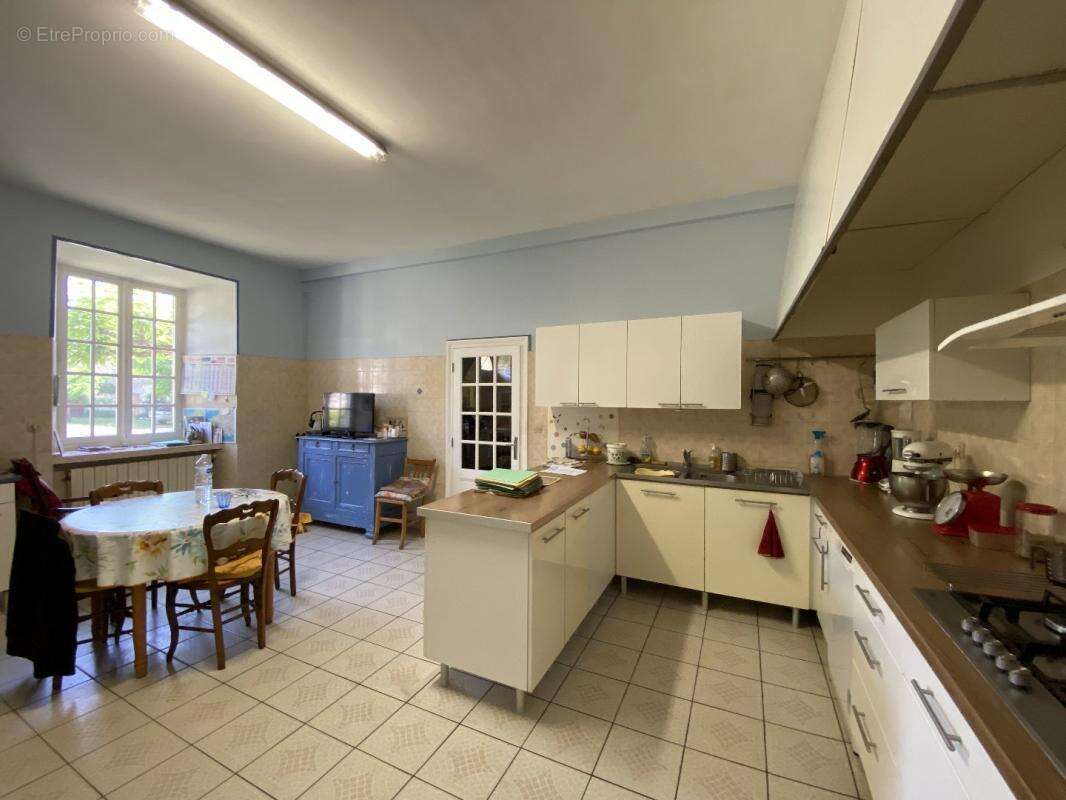 Maison à BUSSEROLLES