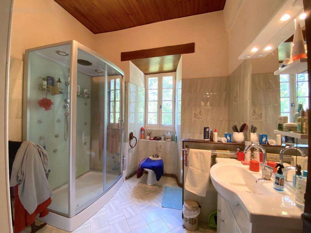 Maison à BUSSEROLLES