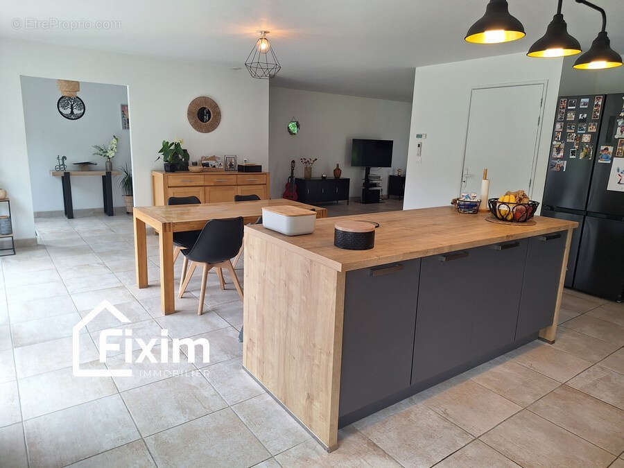 Maison à LA CHAPELLE-SUR-ERDRE