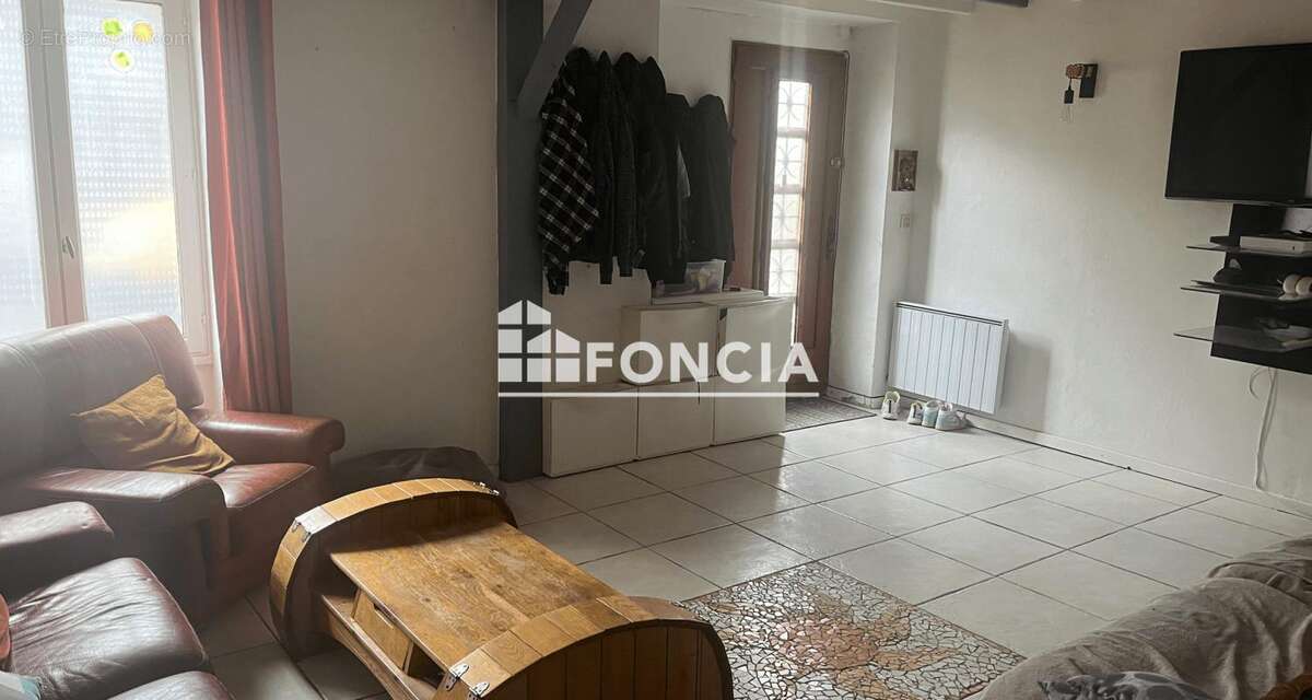 Maison à MOUSSEAUX-SUR-SEINE