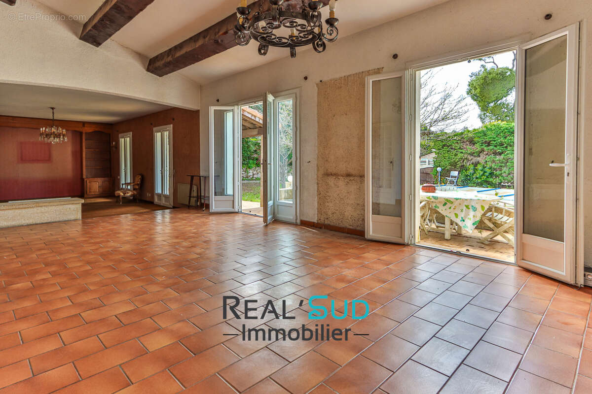 Maison à MARSEILLE-9E