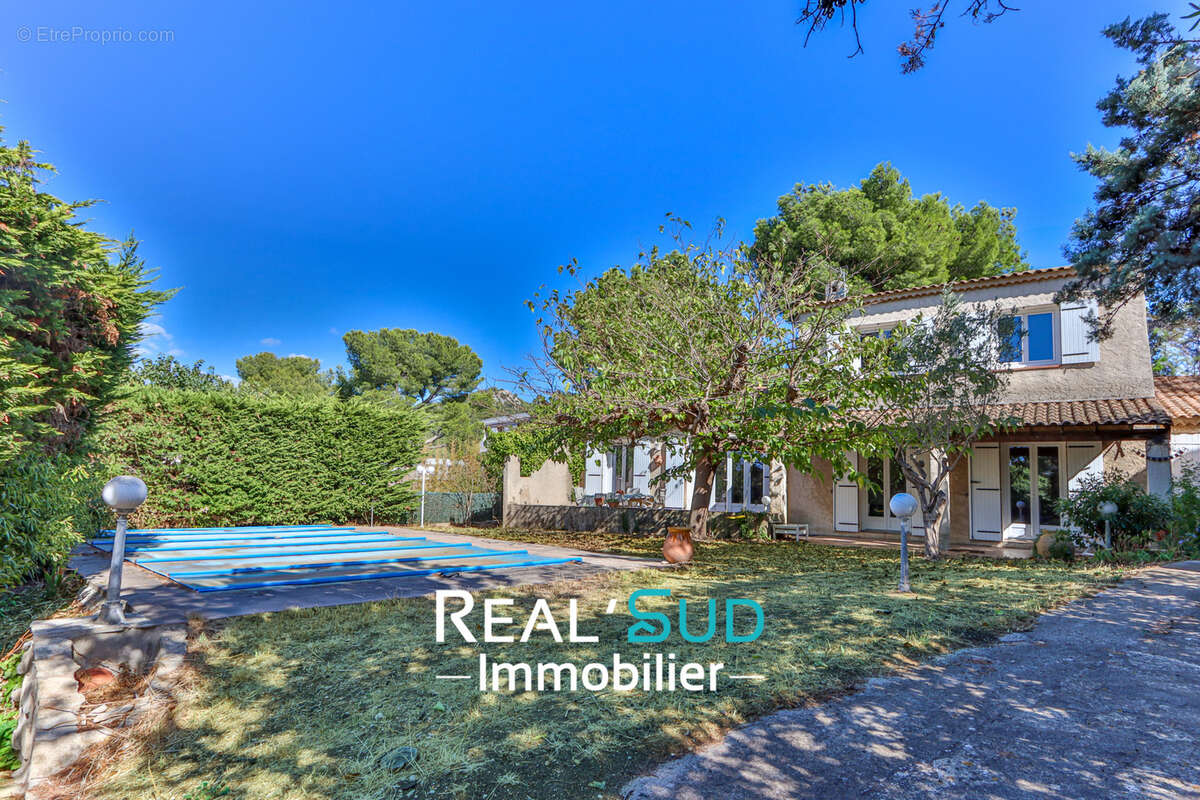 Maison à MARSEILLE-9E