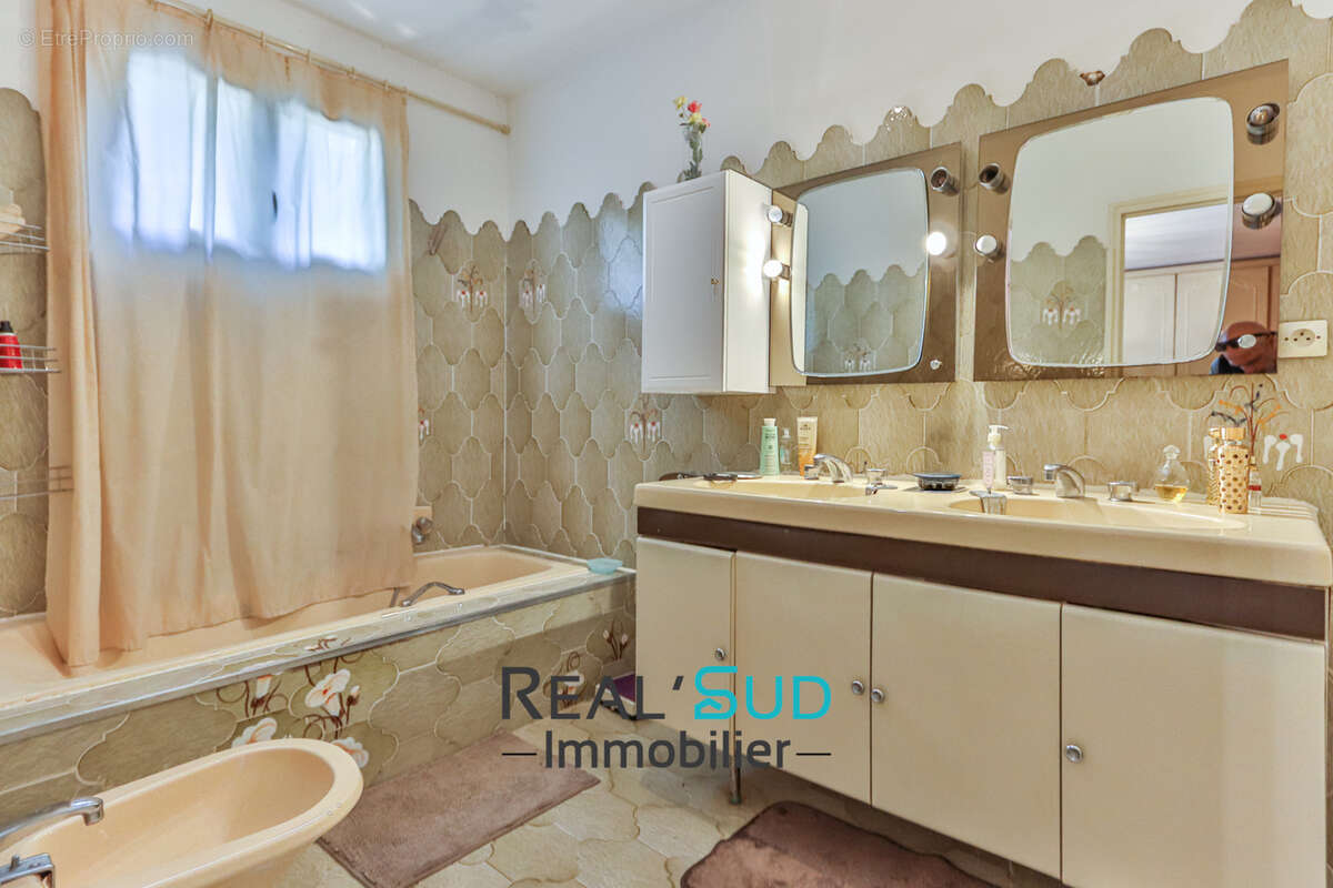 Maison à MARSEILLE-9E