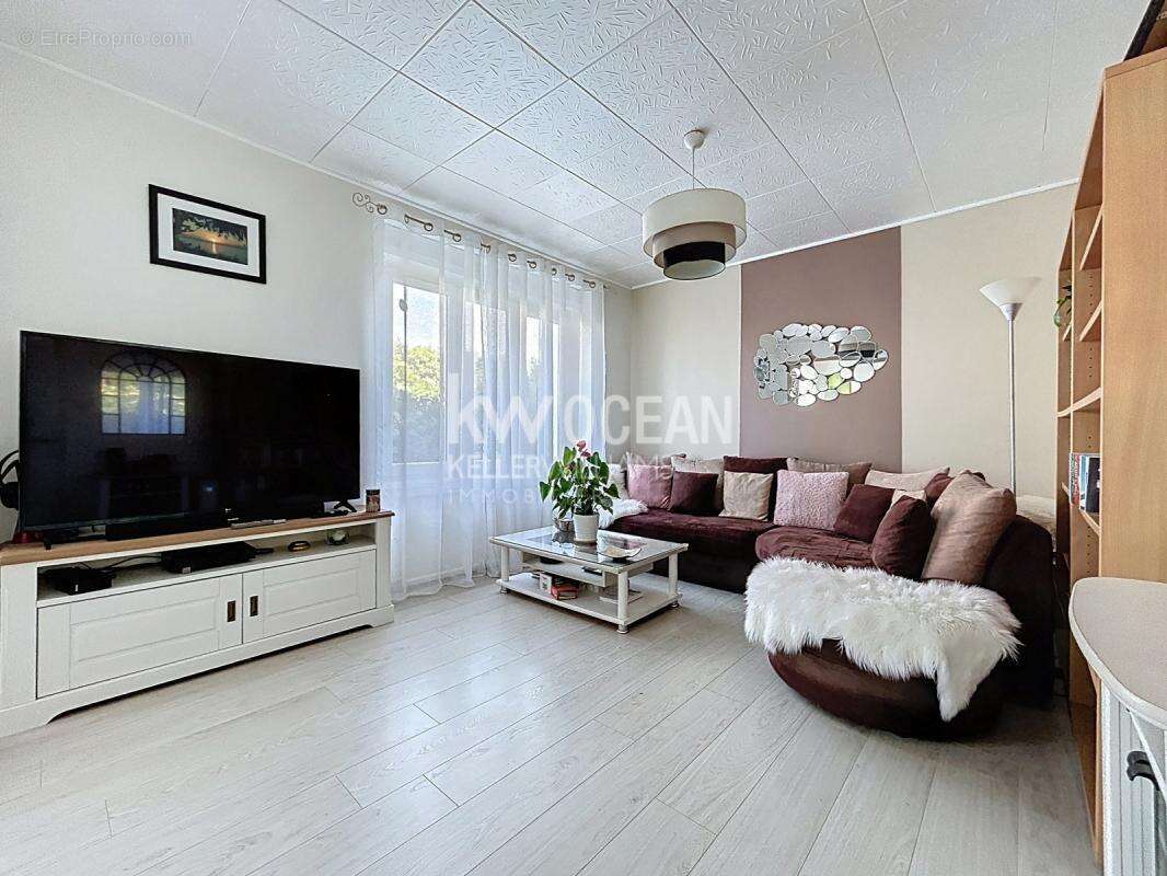 Maison à CLEDEN-CAP-SIZUN