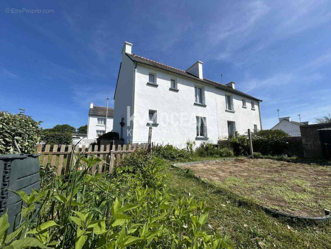 Maison à CLEDEN-CAP-SIZUN