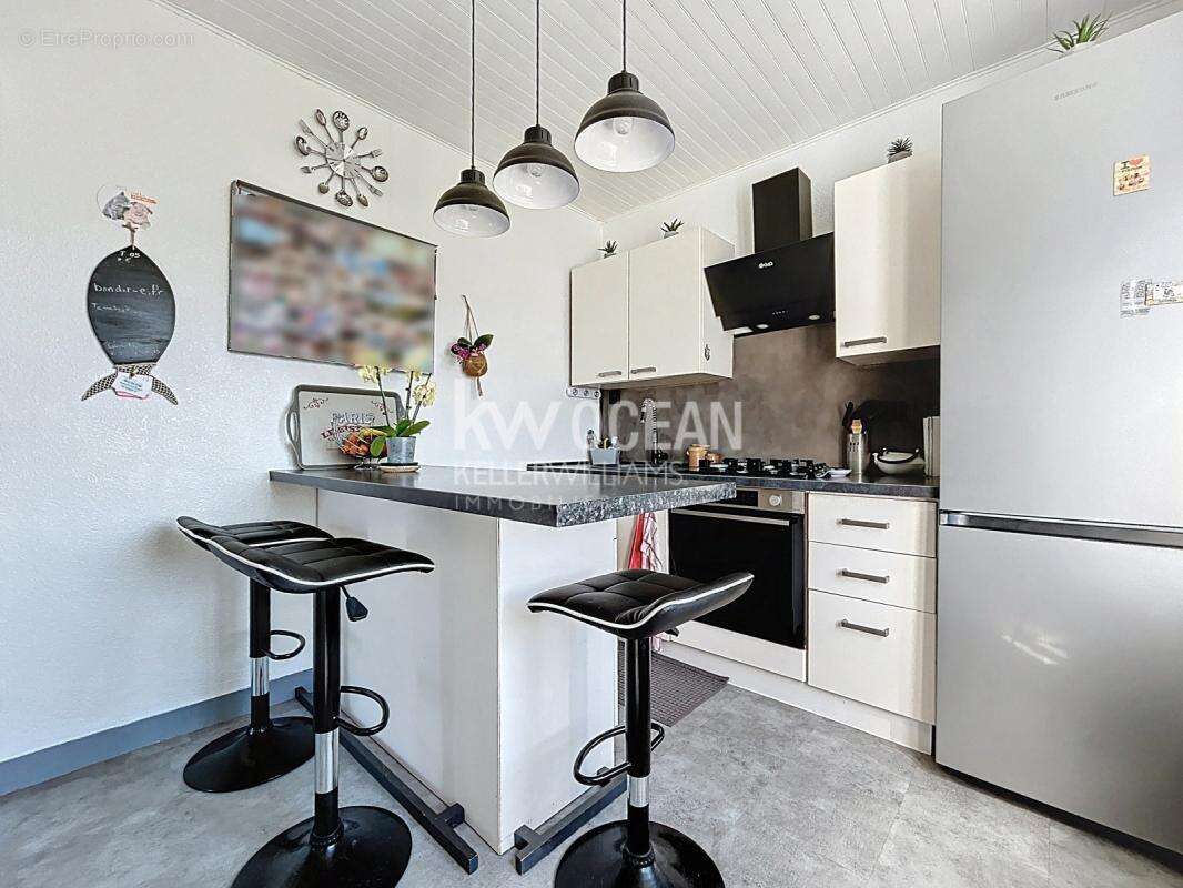 Maison à CLEDEN-CAP-SIZUN