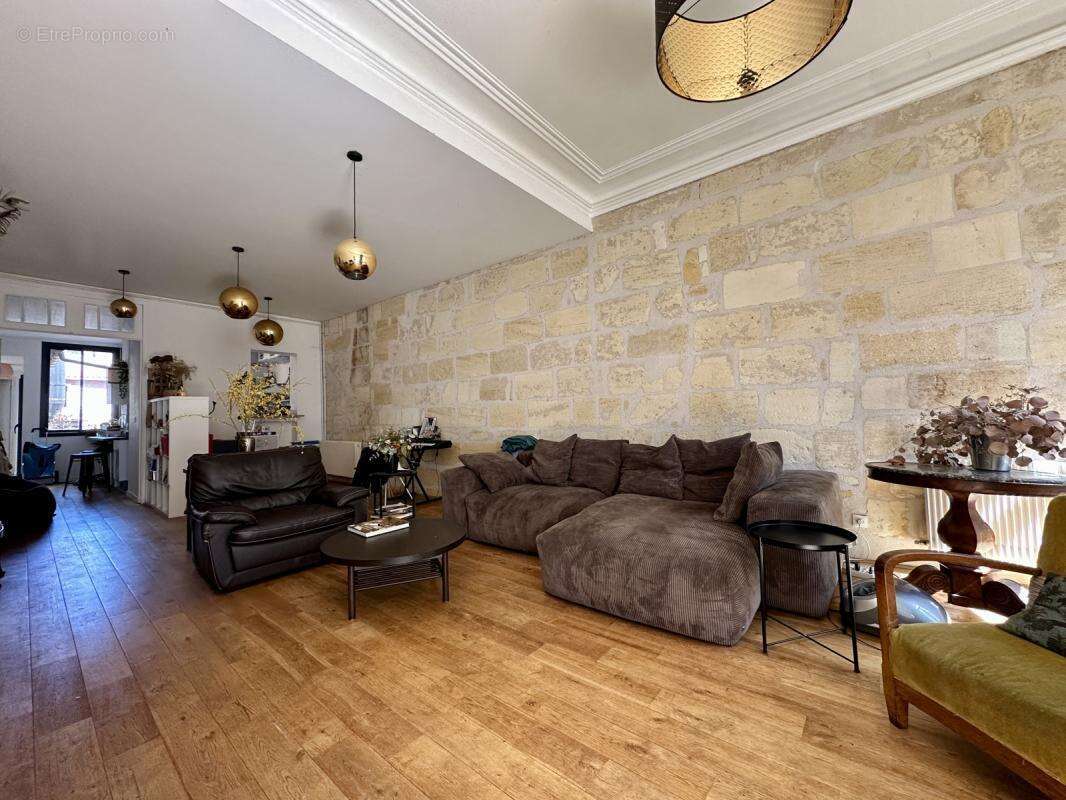 Appartement à BORDEAUX