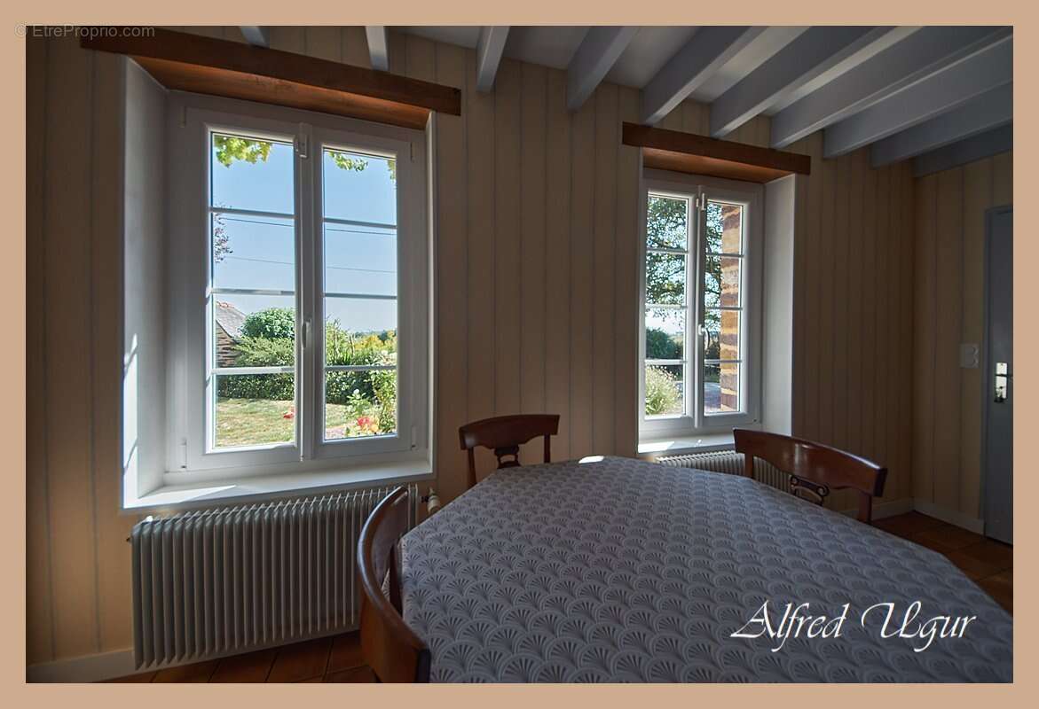 Maison à MAURE-DE-BRETAGNE