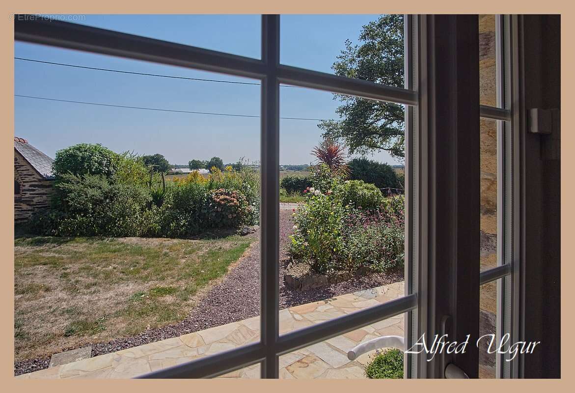 Maison à MAURE-DE-BRETAGNE