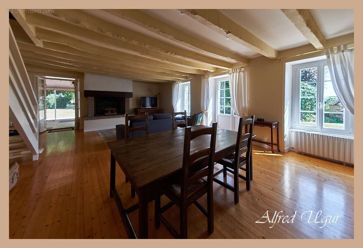 Maison à MAURE-DE-BRETAGNE