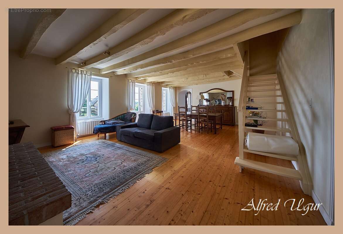 Maison à MAURE-DE-BRETAGNE