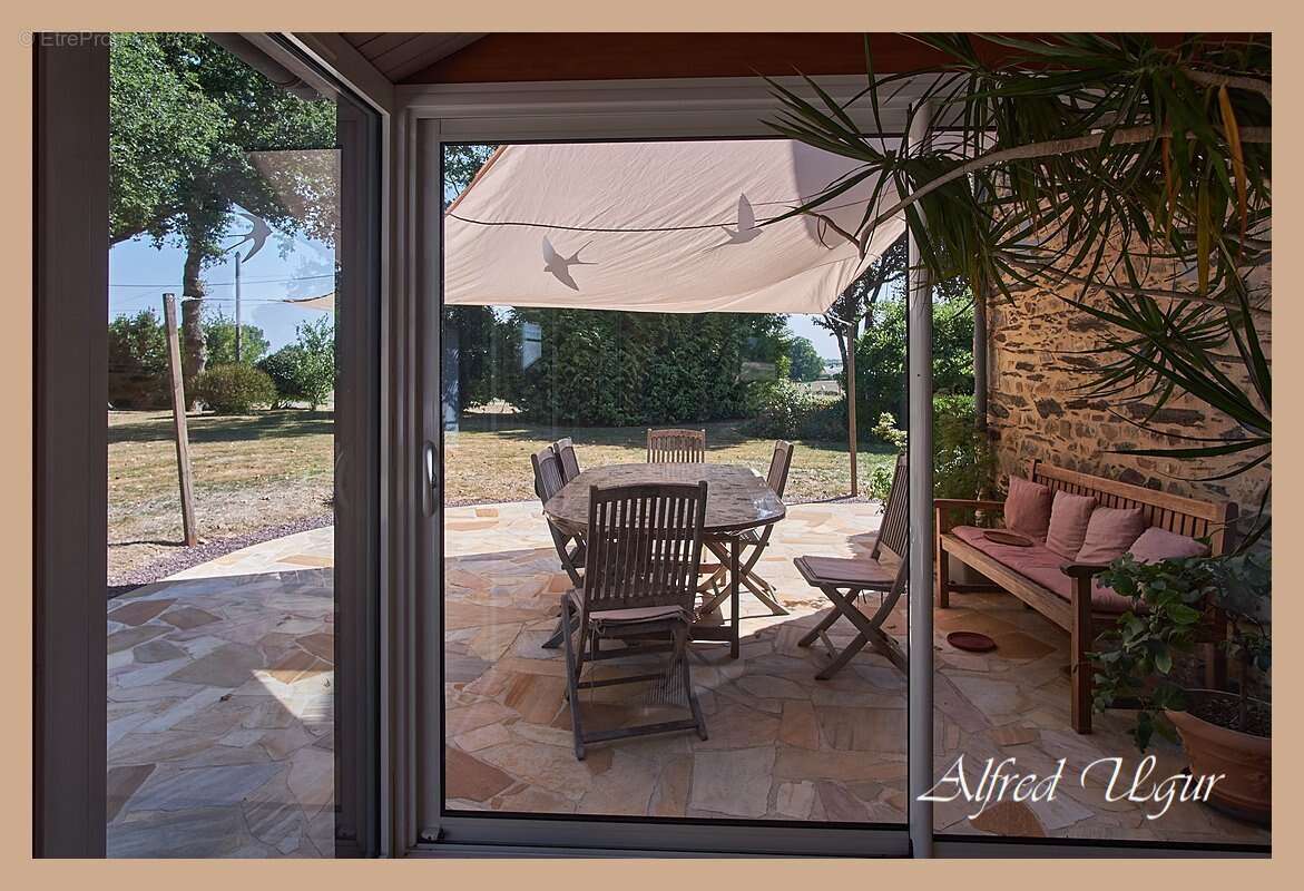 Maison à MAURE-DE-BRETAGNE