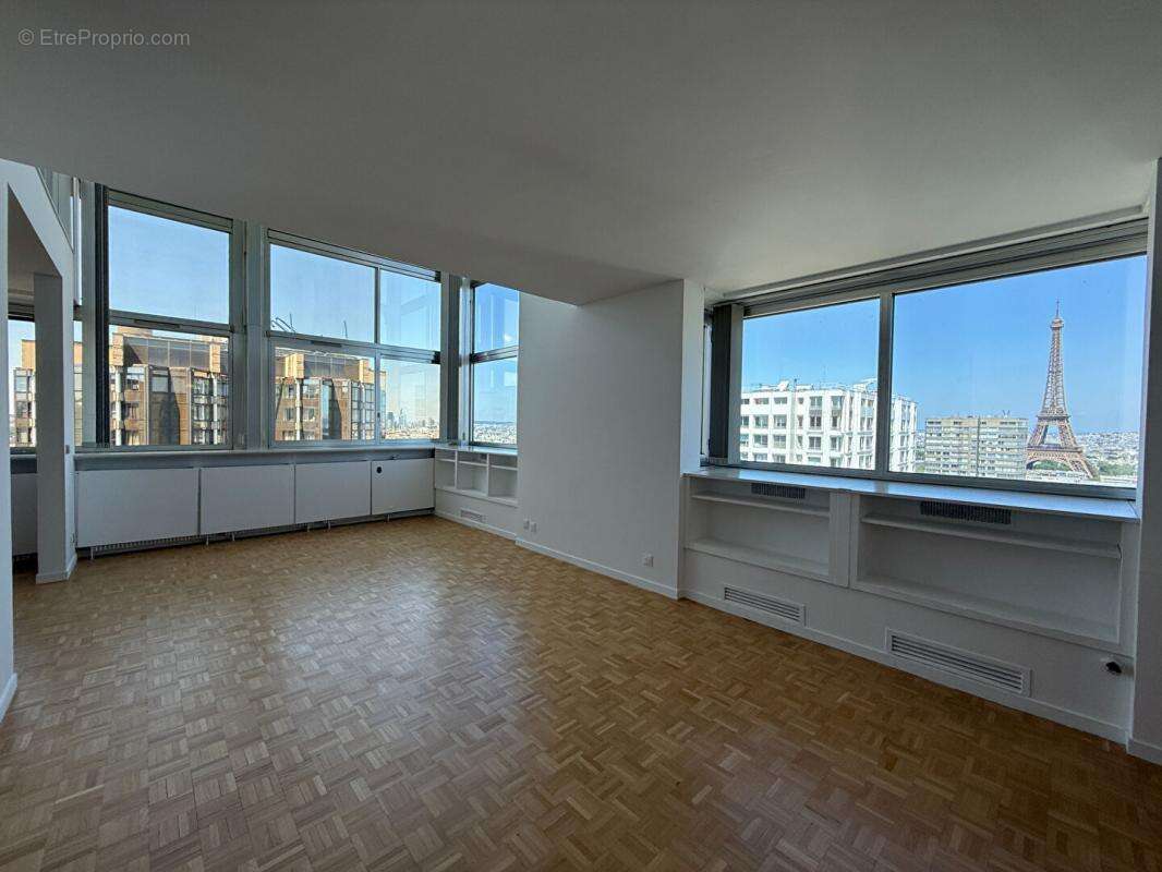 Appartement à PARIS-15E