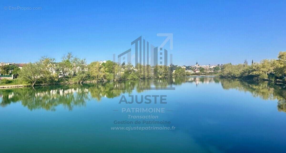 Maison à BRY-SUR-MARNE