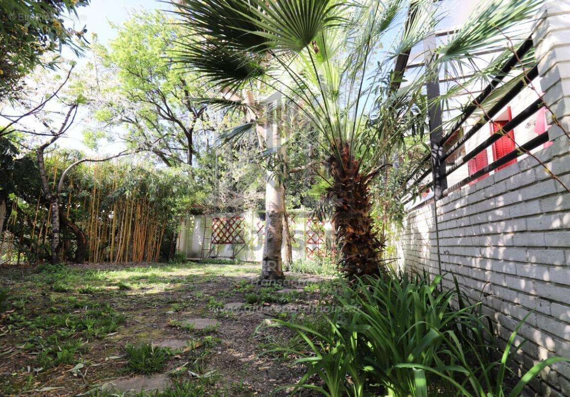 Maison à BRY-SUR-MARNE