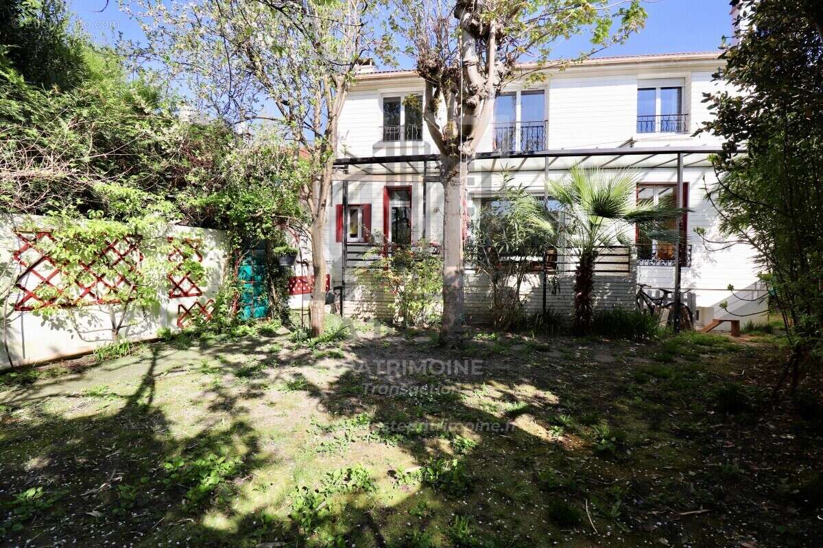 Maison à BRY-SUR-MARNE