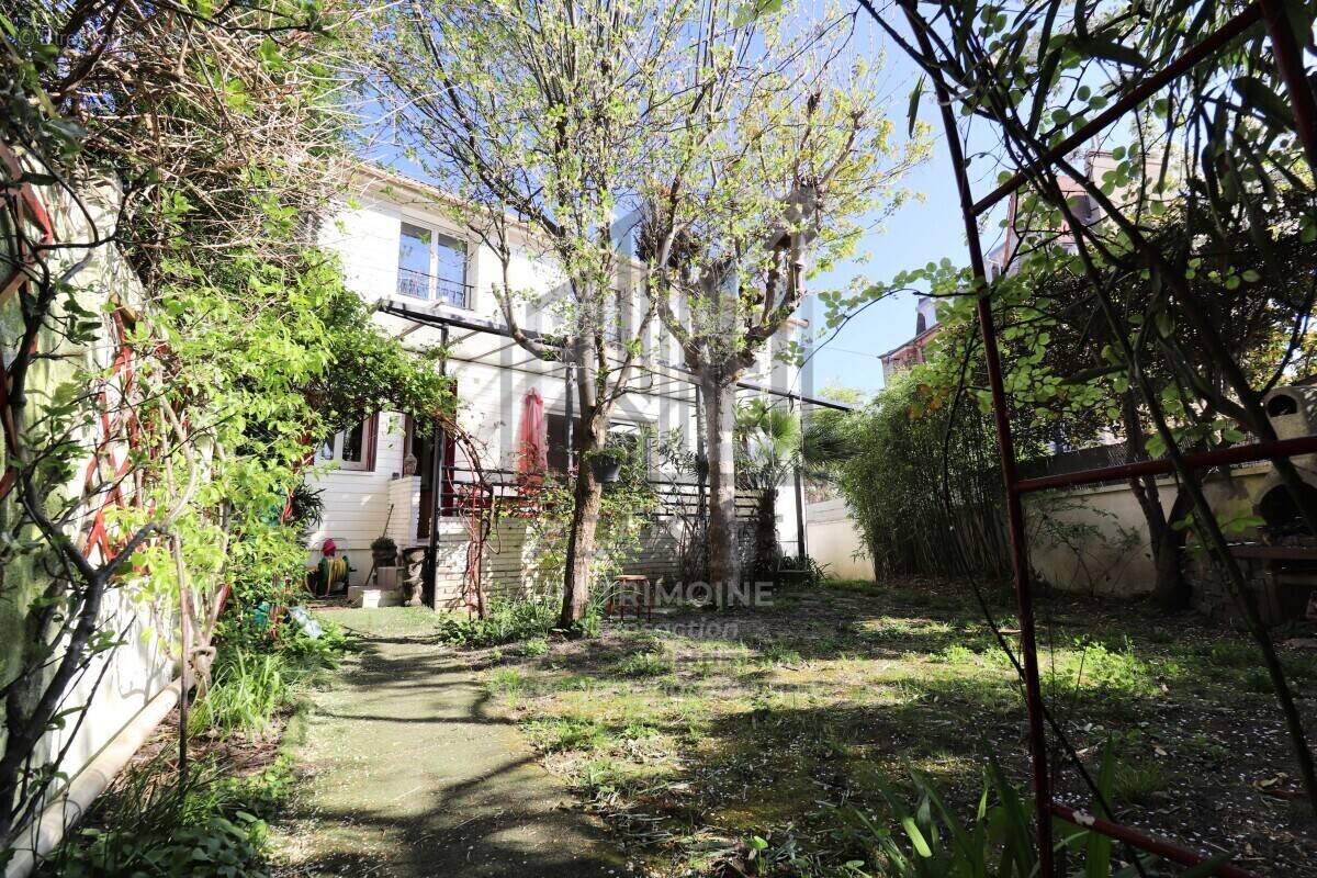 Maison à BRY-SUR-MARNE