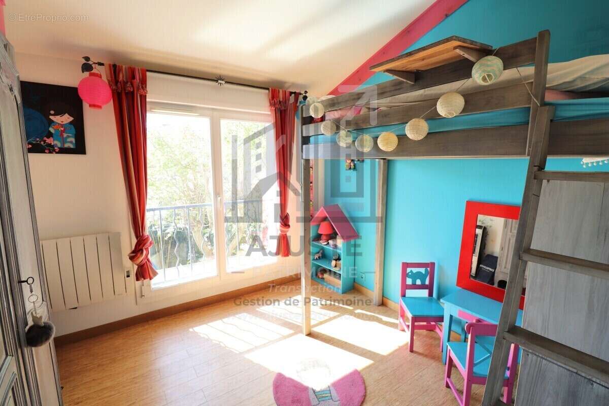 Maison à BRY-SUR-MARNE