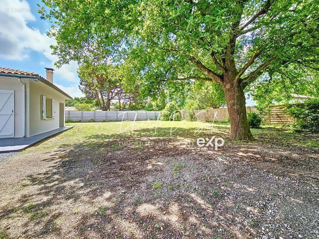 Maison à BLANQUEFORT