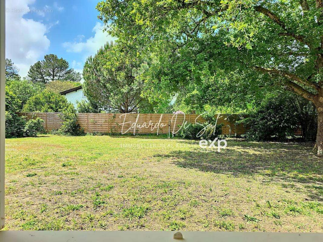 Maison à BLANQUEFORT