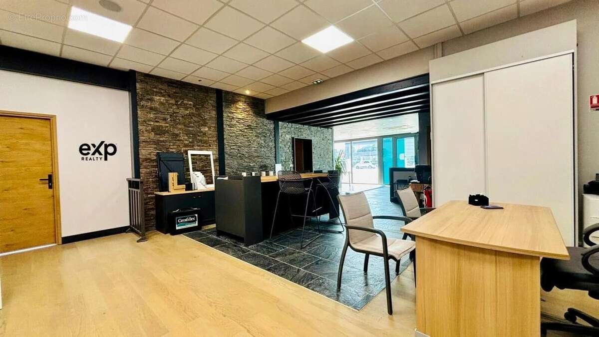 Commerce à LA RAVOIRE