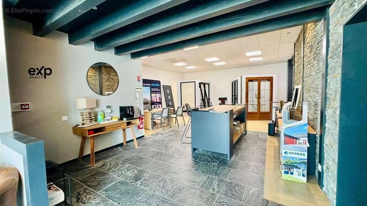 Commerce à LA RAVOIRE