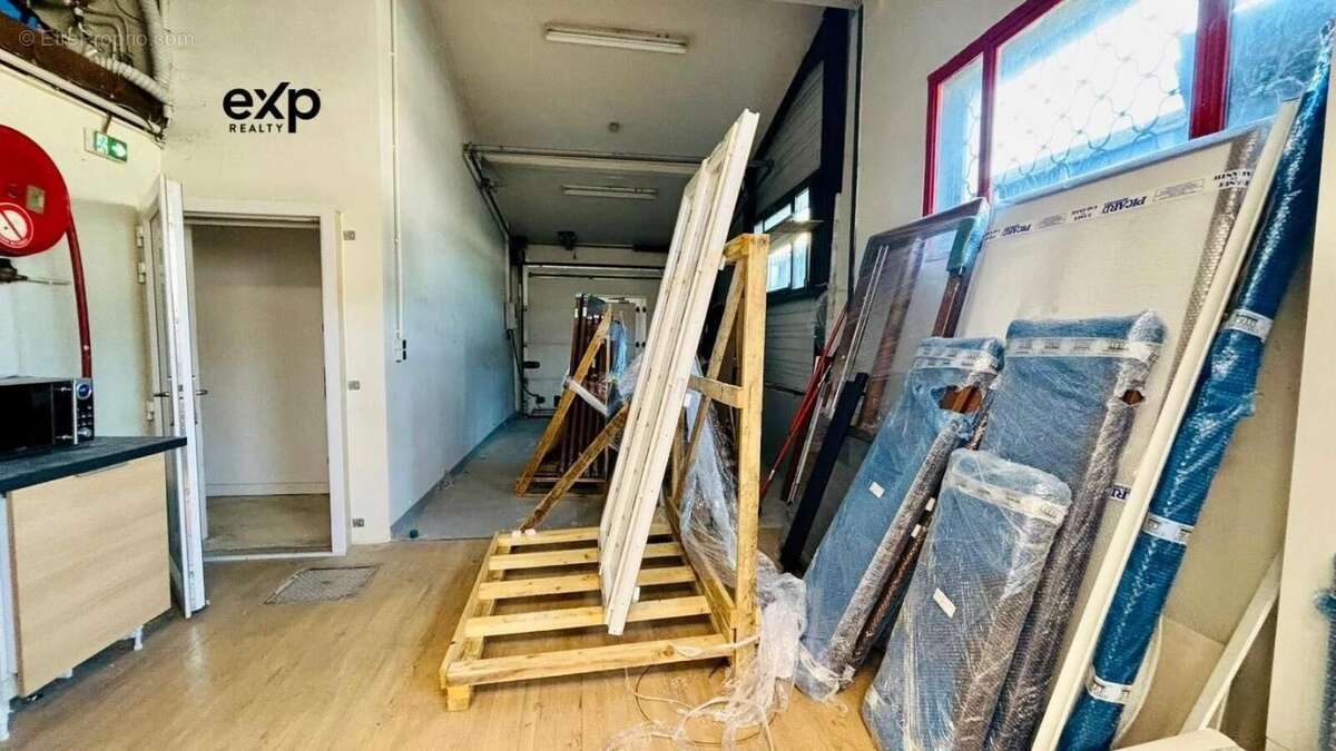 Commerce à LA RAVOIRE