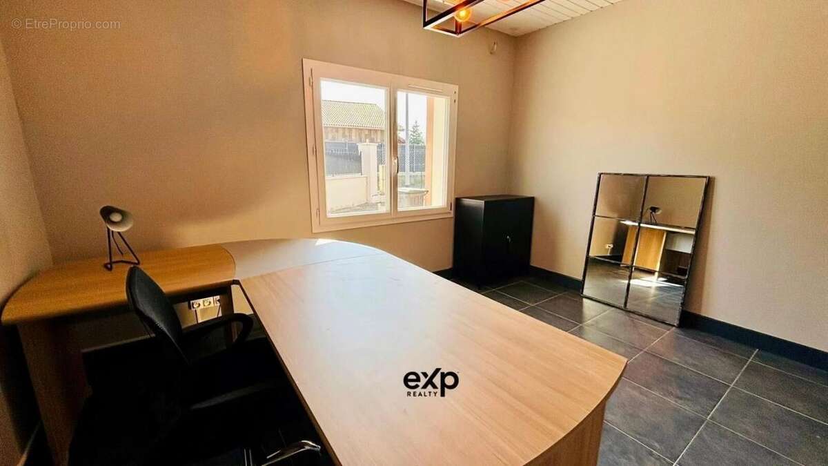 Commerce à LA RAVOIRE