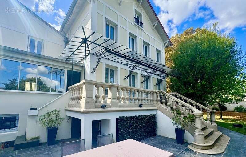 Maison à VILLEMOMBLE