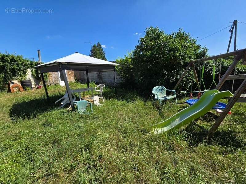 Maison à RECQUIGNIES