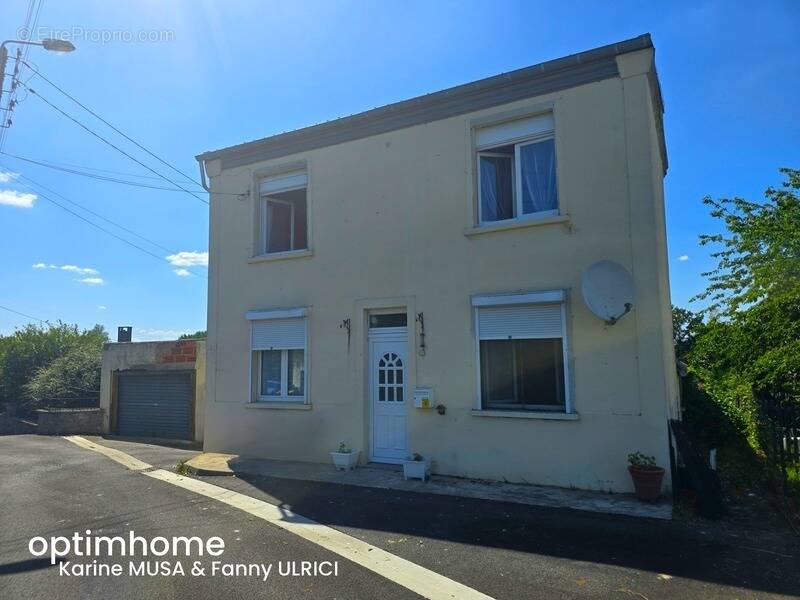 Maison à RECQUIGNIES