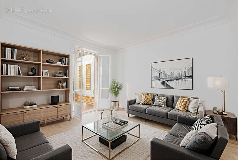 Appartement à PARIS-7E