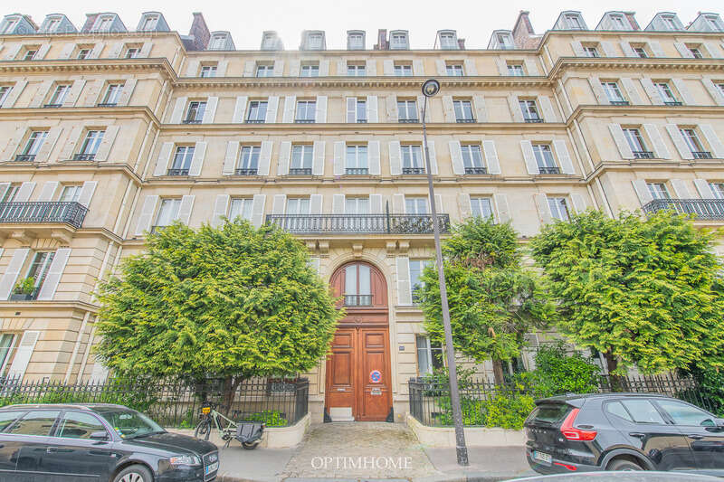 Appartement à PARIS-7E
