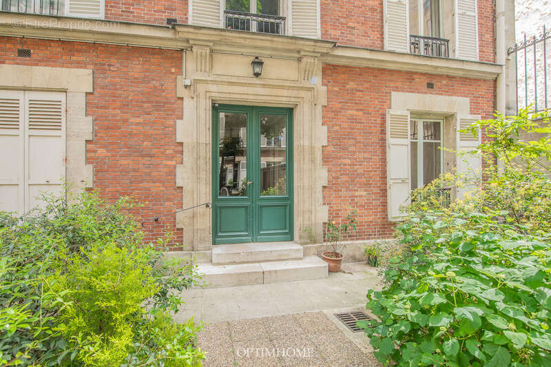 Appartement à PARIS-7E