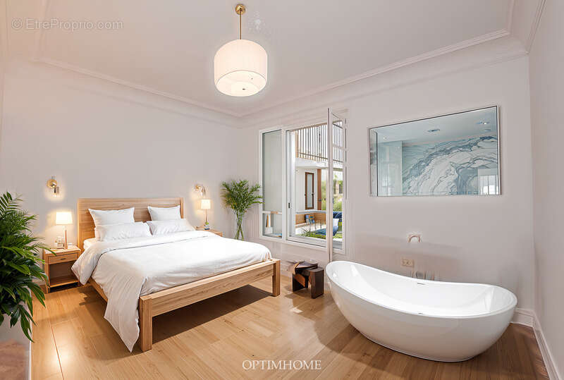 Appartement à PARIS-7E